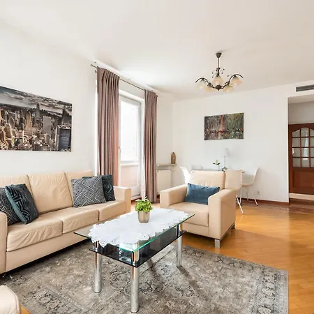 Wola Norblin Spacious Apartment *