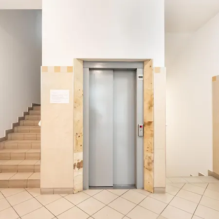 Wola Norblin Spacious Apartment Warsaw