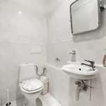 Apartmán Wola Norblin Spacious By Bookinghost *