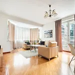 Wola Norblin Spacious By Bookinghost Apartmán