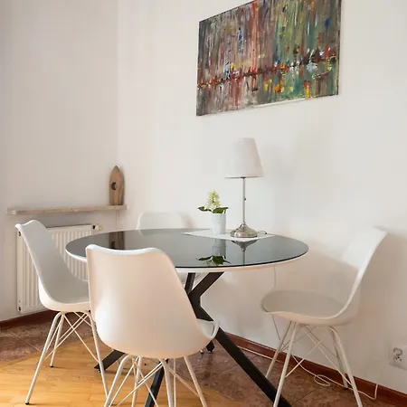 Wola Norblin Spacious By Bookinghost