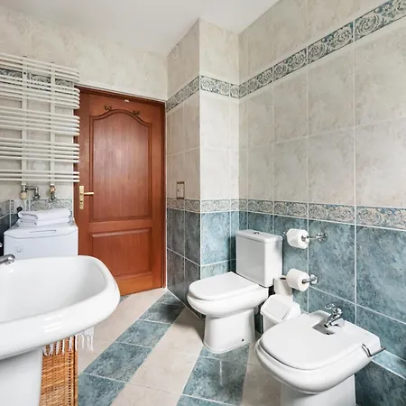 Daire Wola Norblin Spacious By Bookinghost Varşova